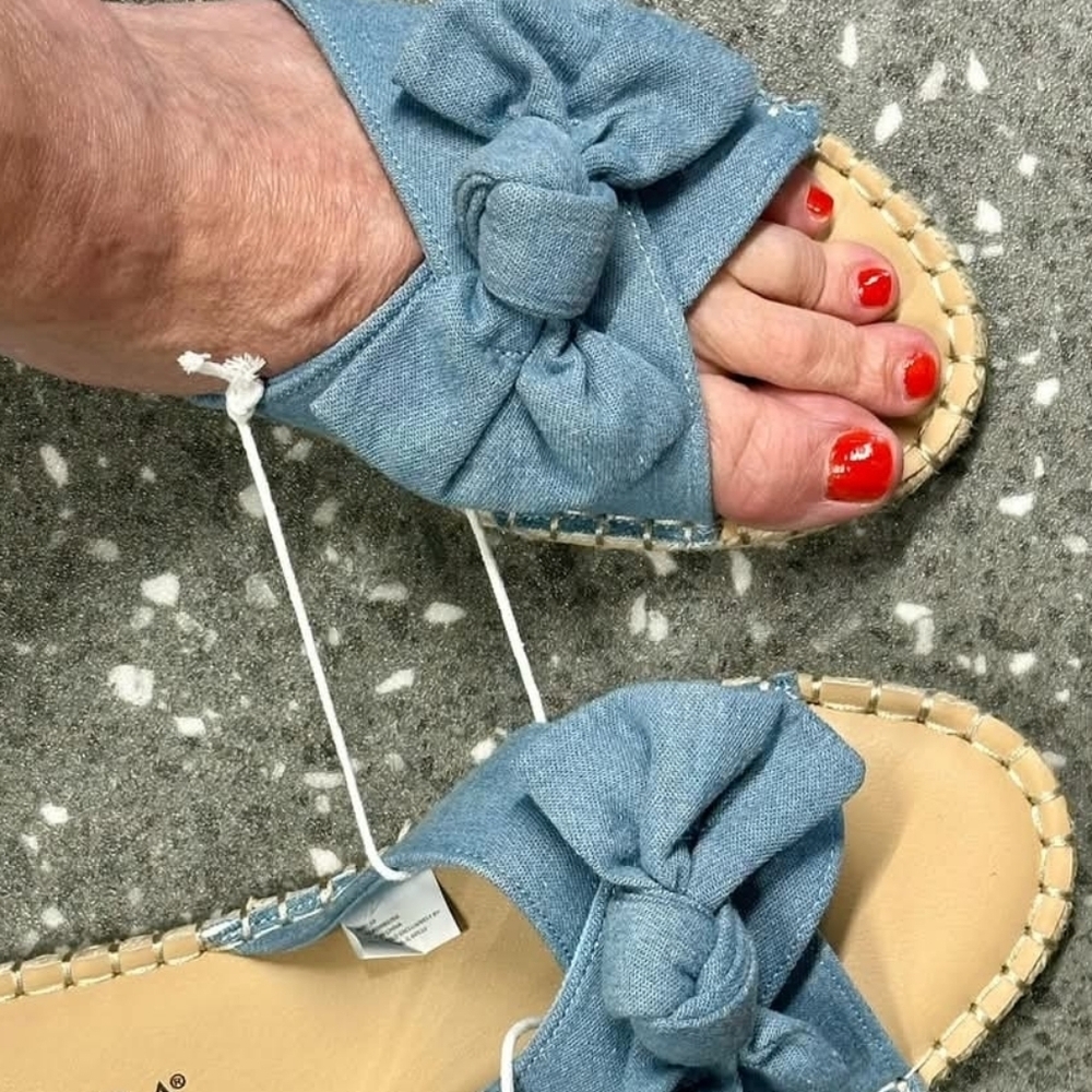 NEW Serra Light Blue Bow Sandals Nwt Size 8 - Picture 2 of 3